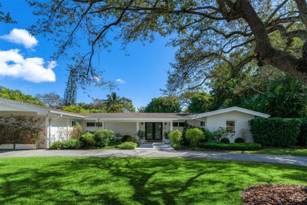 12685 SW 81st Ave Pinecrest, FL 33156