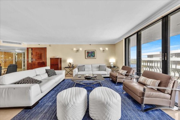 8877 Collins Ave #PH-2 Surfside, FL 33154