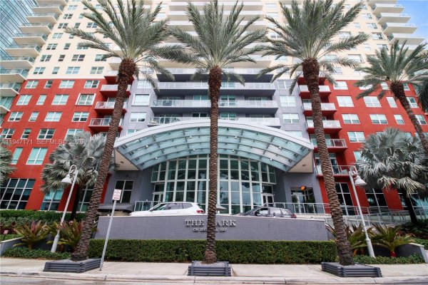 1155 S Brickell Bay Dr #805 Miami, FL 33131