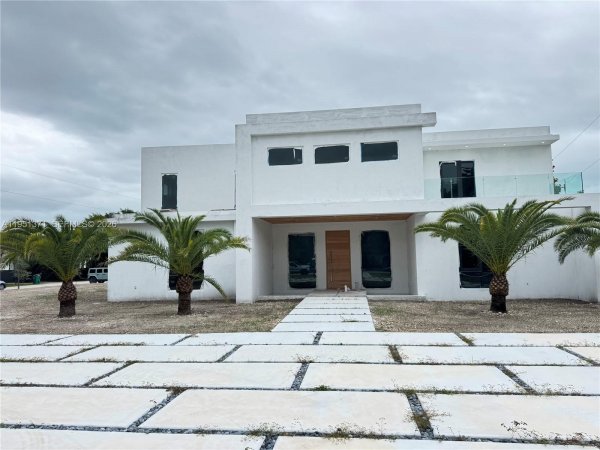 6190 SW 128th St Pinecrest, FL 33156