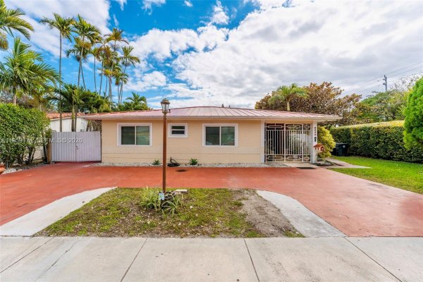 Undisclosed Address South Miami, FL 33155