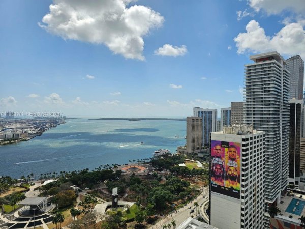 244 Biscayne Blvd #3707 Miami, FL 33132