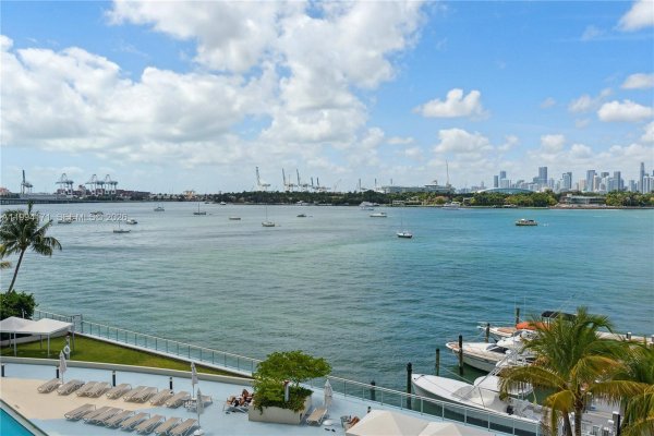 1200 West Ave #528 Miami Beach, FL 33139
