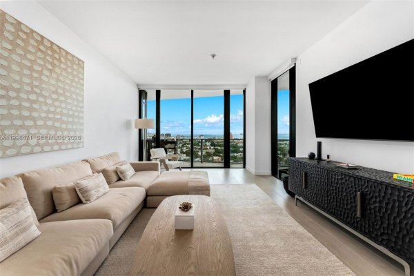 500 Alton Rd #1802 Miami Beach, FL 33139