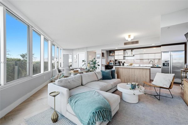 2155 Washington Ct #507 Miami Beach, FL 33139