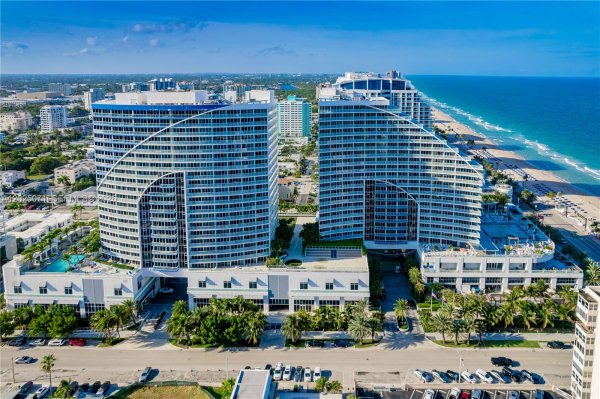 3101 Bayshore Dr #1402 Fort Lauderdale, FL 33304