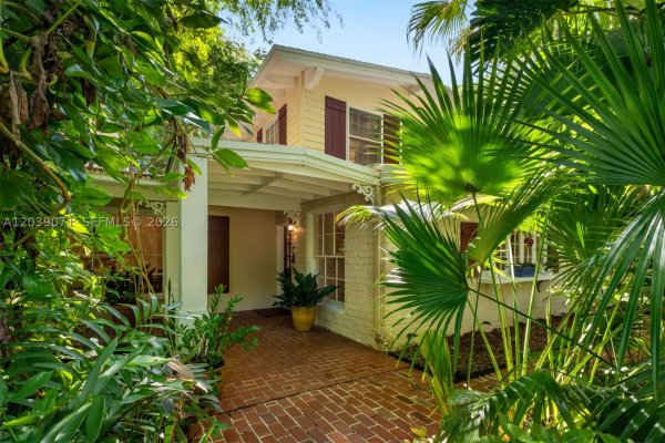 5950 SW 128th St Pinecrest, FL 33156