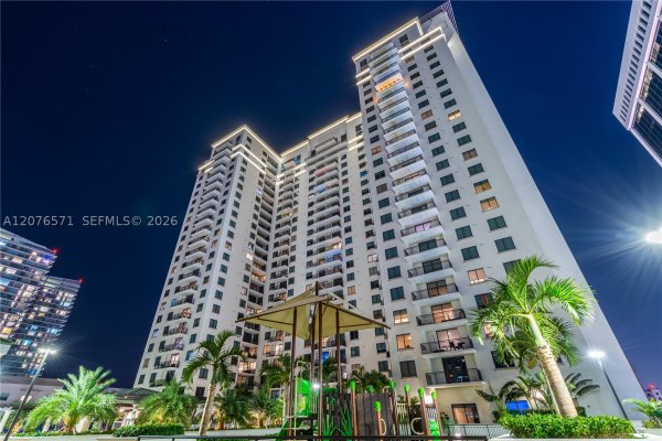 999 SW 1st Ave #1114 Miami, FL 33130