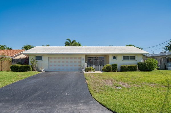 611 SE 11th Pompano Beach, FL 33060
