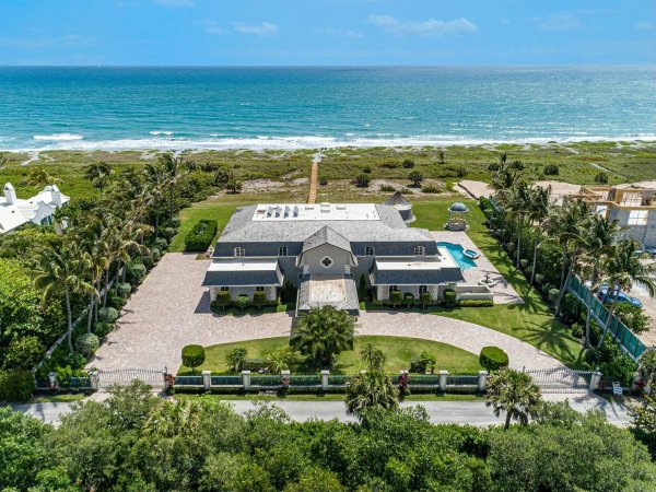 477 S Bch Rd Jupiter Island, FL 33455