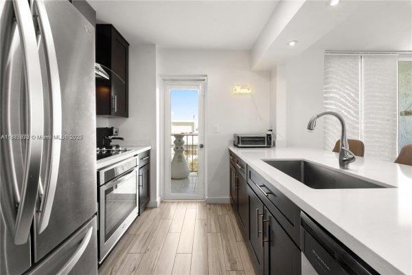 650 NE 64th St #GPH4 Miami, FL 33138