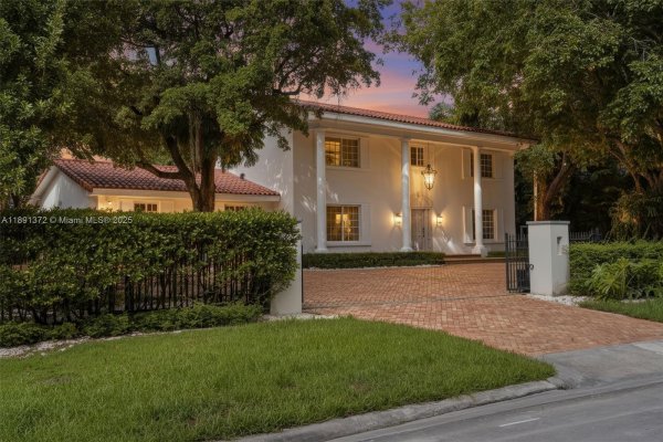 575 Bay Pt Rd Miami, FL 33137