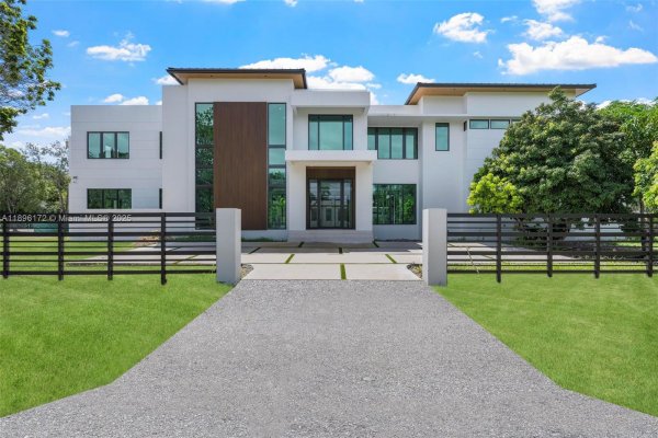 14020 Old Cutler Rd Palmetto Bay, FL 33158