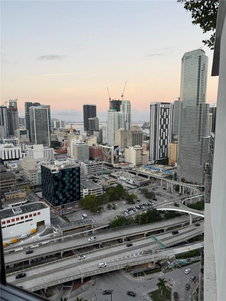 350 S Miami Ave #3307 Miami, FL 33130