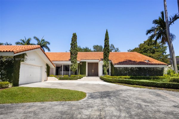 7230 Vistalmar St Coral Gables, FL 33143