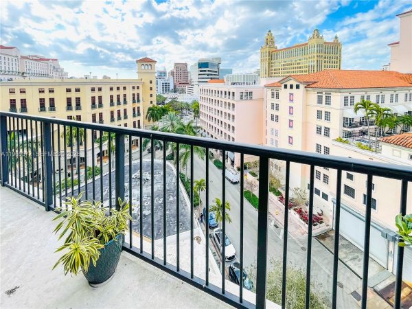 55 Merrick Way #812 Coral Gables, FL 33134