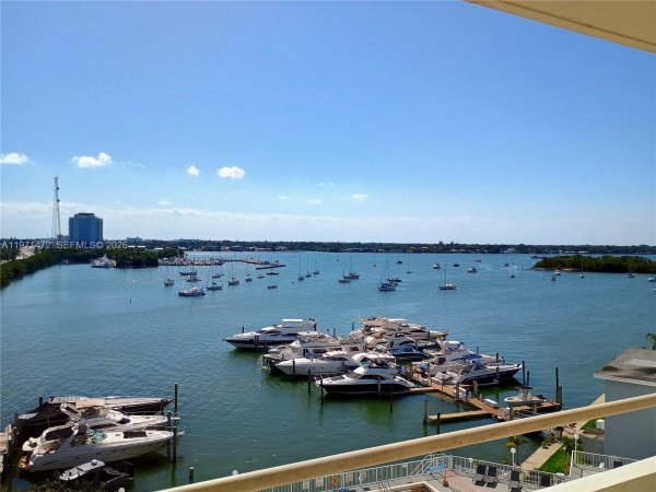 7904 West Dr #706 North Bay Village, FL 33141