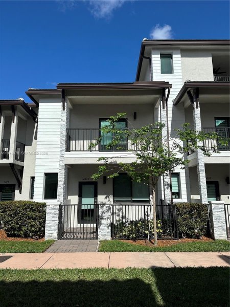 4609 NW 83rd Path Doral, FL 33166