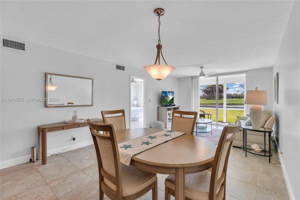 9320 S Hollybrook Lk Dr #108 Pembroke Pines, FL 33025