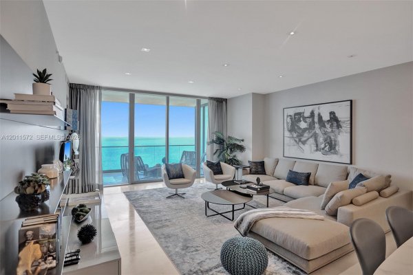 18975 Collins Ave #4302 Sunny Isles Beach, FL 33160