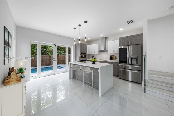 3142 Carter St #3142 Miami, FL 33133