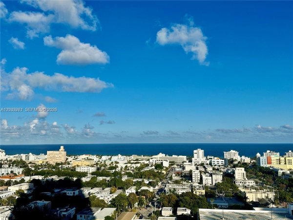 500 Alton #2108 Miami Beach, FL 33139