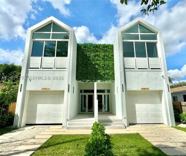 5728 NW 5th Ct #TH-2 Miami, FL 33127
