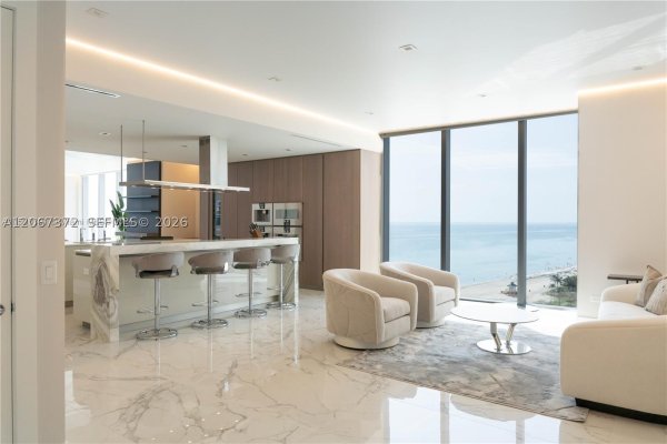18501 Collins Ave #1104 Sunny Isles Beach, FL 33160