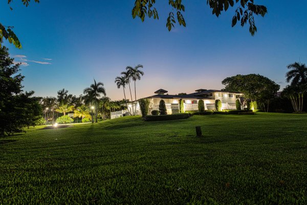 875 NW 120th Plantation, FL 33325