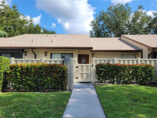 1025 Green Pine Blvd #B West Palm Beach, FL 33409