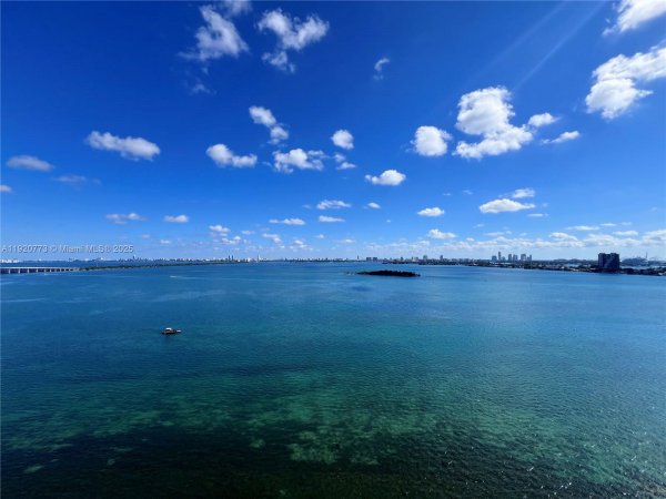 700 NE 24th St #1503 Miami, FL 33137