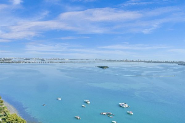 1717 N Bayshore Dr #A-1650 Miami, FL 33132