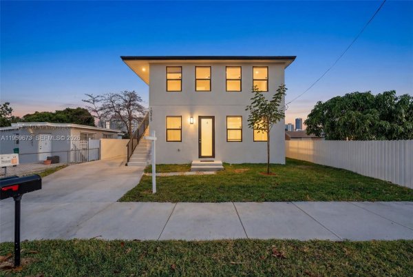 10315 SW 176th St Miami, FL 33157