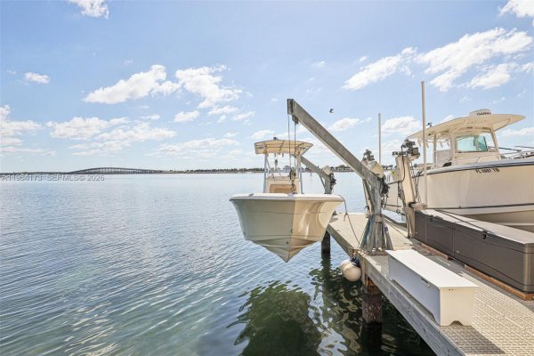 2201 Brickell Ave #77 Miami, FL 33129