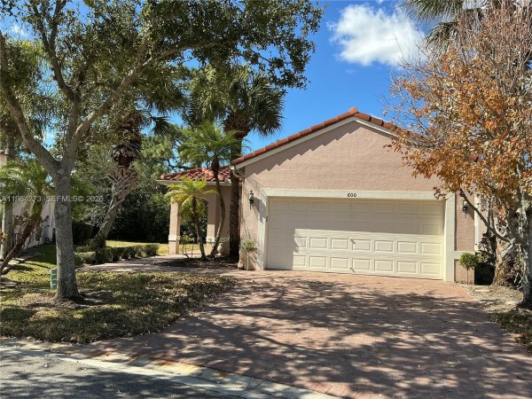 600 NW Treves Ct Port St Lucie, FL 34986