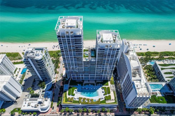 6899 Collins Ave #1602 Miami Beach, FL 33141