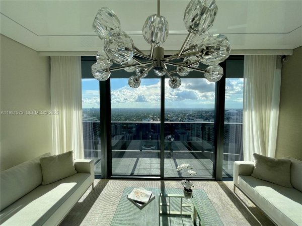 1000 Brickell Plz #4410 Miami, FL 33131