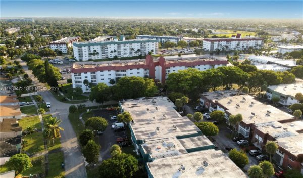 4801 NW 22nd Ct #205 Lauderhill, FL 33313