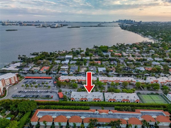 1609 NE 105th St #3-6 Miami Shores, FL 33138
