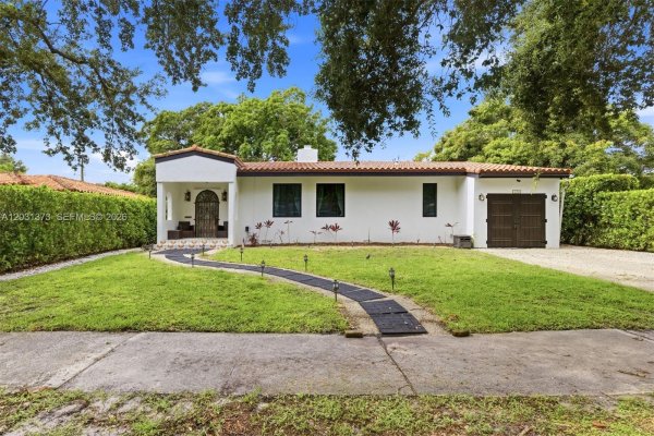 172 NW 90th St El Portal, FL 33150