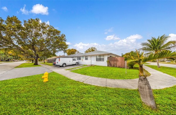 3111 NW 3rd Ave #1-24 Pompano Beach, FL 33064