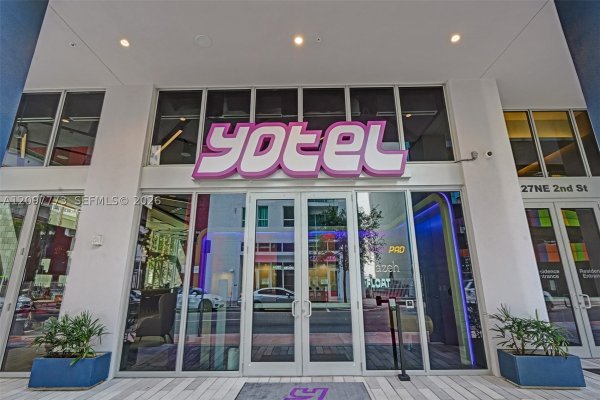 227 NE 2nd St #1610 Miami, FL 33132