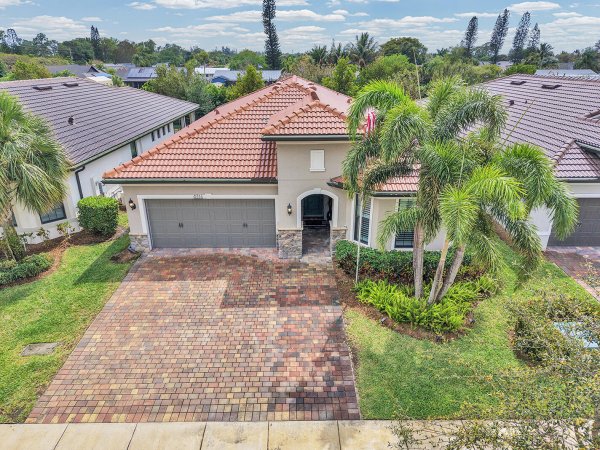 8314 Vaulting Lake Worth, FL 33467