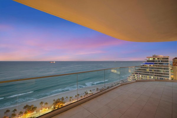 153 N Seabreeze #2202-S Fort Lauderdale, FL 33304