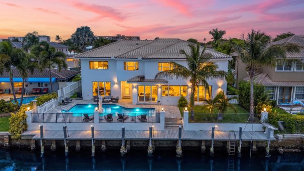4921 NE 28th Lighthouse Point, FL 33064