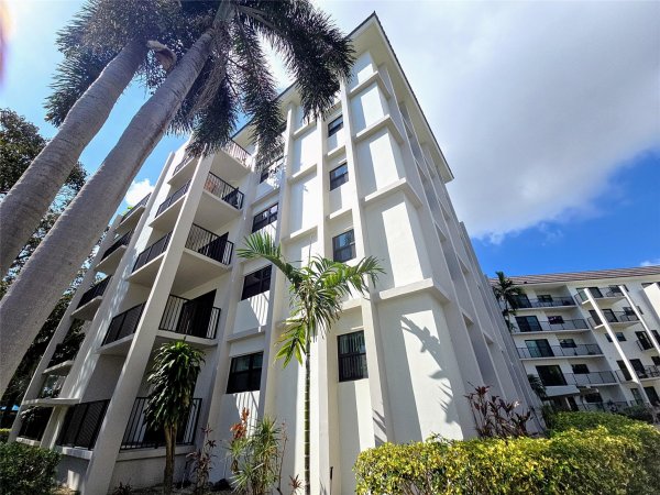 1000 River Reach Dr #419 Fort Lauderdale, FL 33315