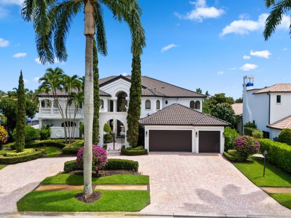 7000 Lions Head Ln Boca Raton, FL 33496