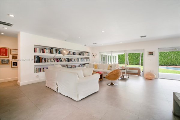 861 Harbor Dr Key Biscayne, FL 33149 861 Harbor Dr Key Biscayne, FL 33149