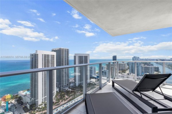 4010 S Ocean Dr #T3609 Hollywood, FL 33019