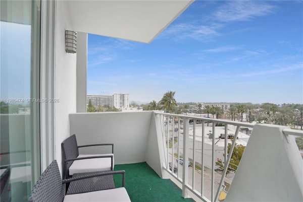 7133 Bay Dr #601 Miami Beach, FL 33141